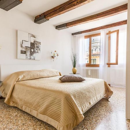 Accademia Charm Apartments By Wonderful Italy Veneza Exterior foto