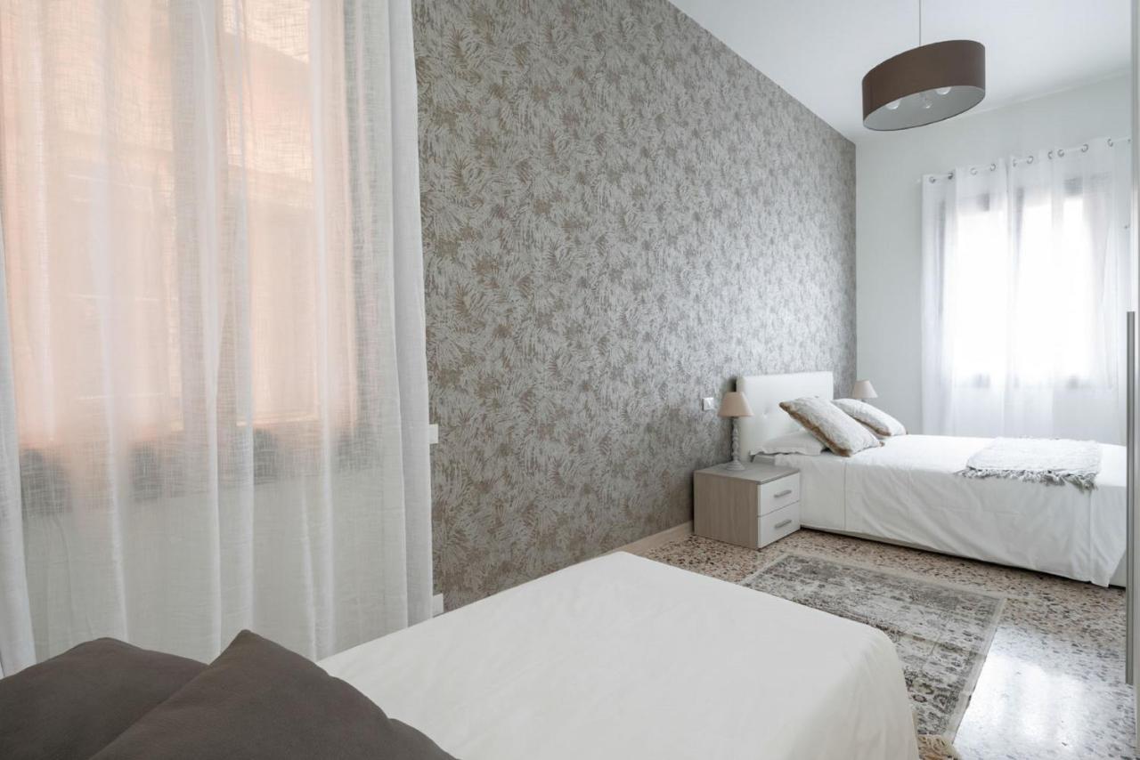 Accademia Charm Apartments By Wonderful Italy Veneza Exterior foto