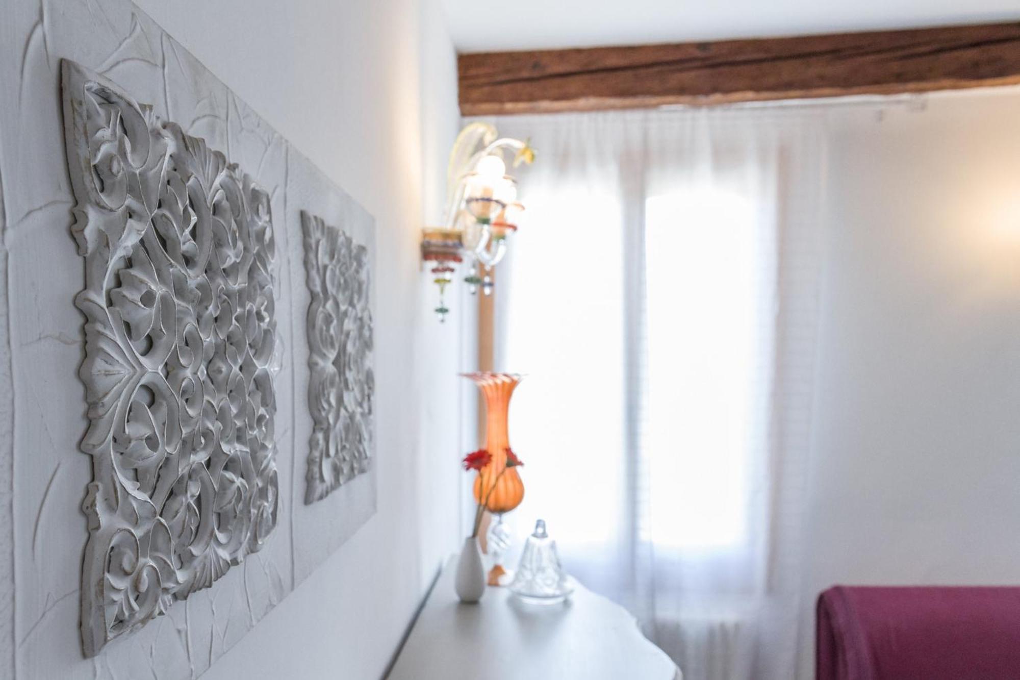 Accademia Charm Apartments By Wonderful Italy Veneza Exterior foto