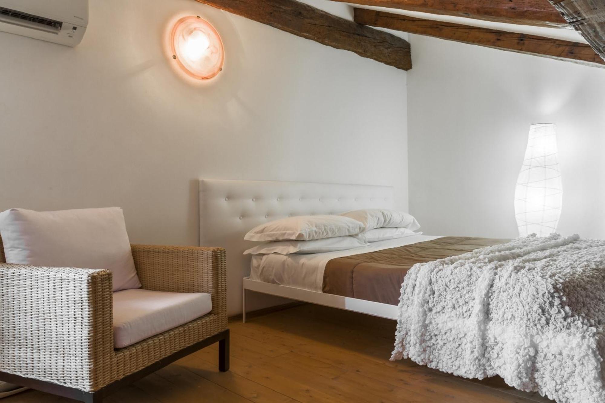 Accademia Charm Apartments By Wonderful Italy Veneza Exterior foto